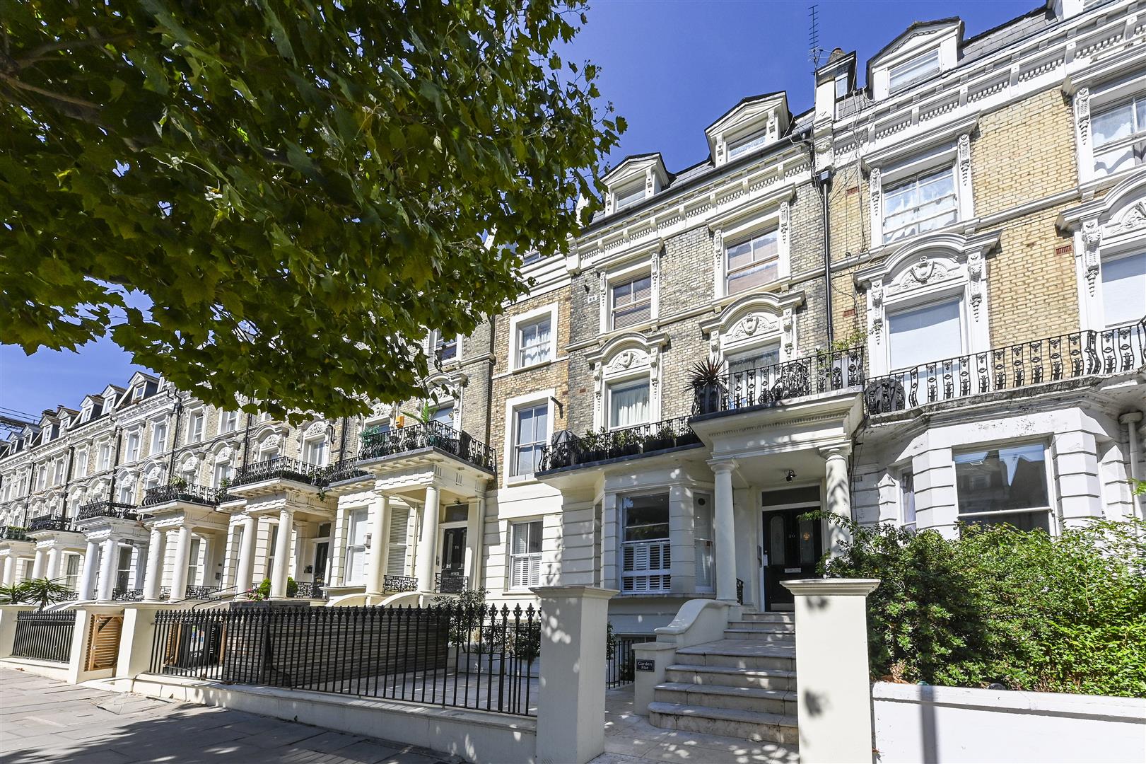 Sutherland Avenue, Little Venice